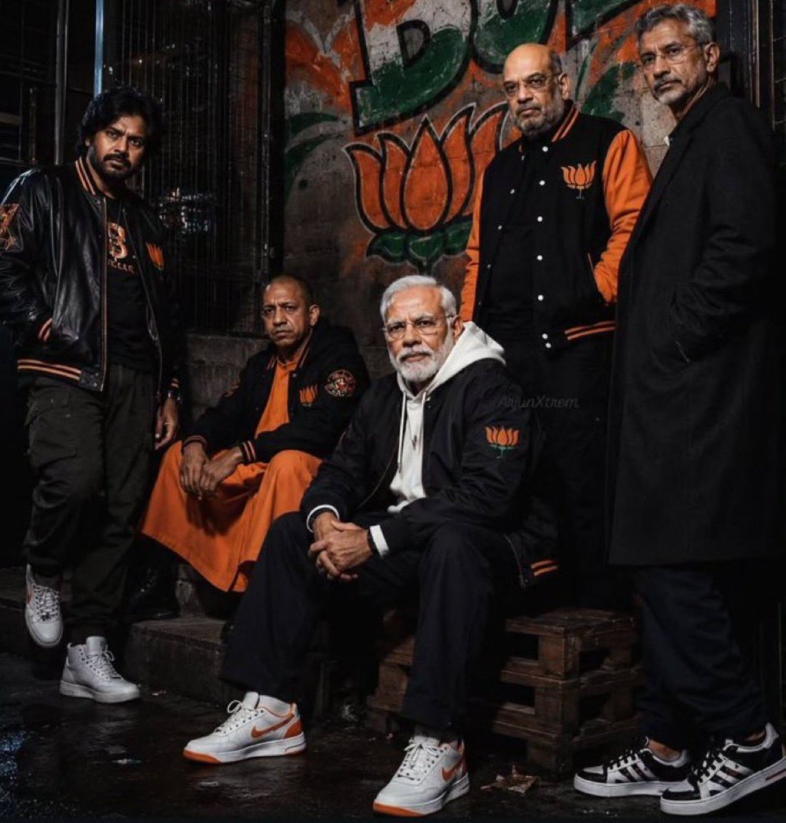 SelflessCricket's tweet photo. - Bajrang Dal is coming
- Haryana BJP Youth wing is coming 
- UP BJP supporters are coming
- ABVP students are also joining

If without permission, CJP can protest against Govt at Jantar Mantar. Then we also don't need any permission to support Govt.

Let's see who wins this war. https://t.co/2lm5mcWMCQ