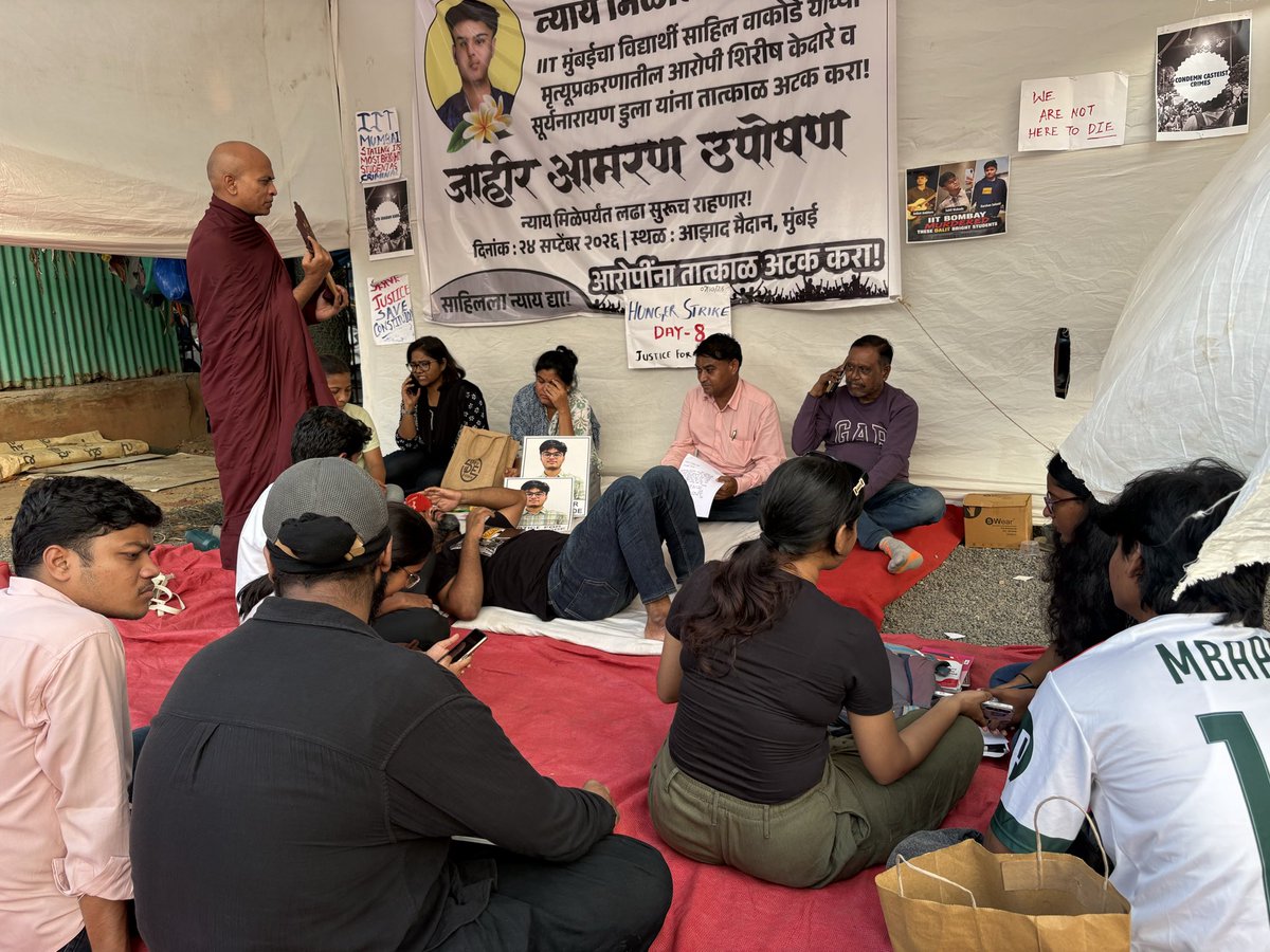OholArt's tweet photo. 8 days Sahil’s parents have sat on a hunger strike. A joke has been made of their son’s death. Sometimes they are given permission, sometimes not. They are kept in a government guest house and have to take permission everyday so effectively they are watched.

#JusticeforSahil https://t.co/4HHw6bJZK2