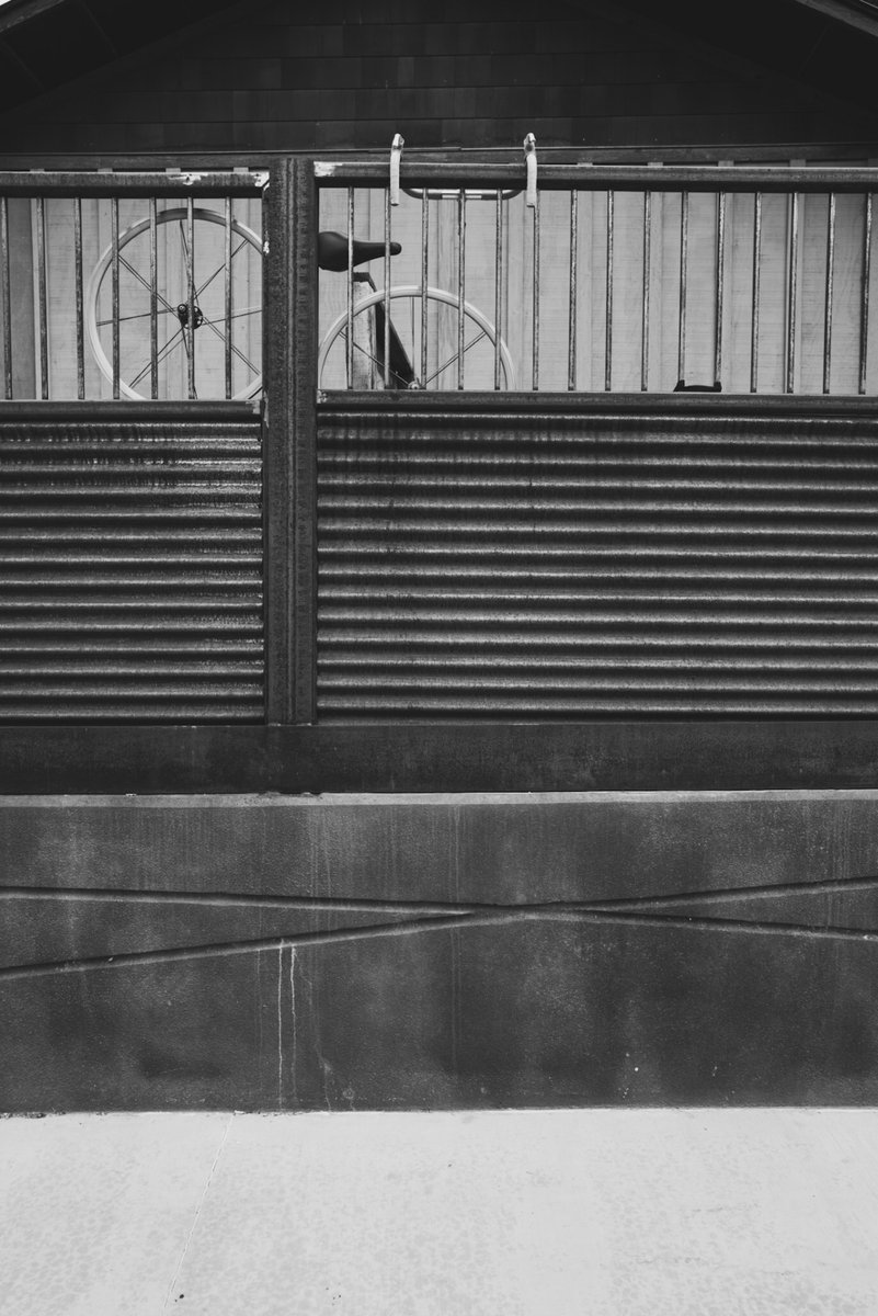 danielw's tweet photo. Bike Parts Hanging on a Fence
Round trip walk of the entire Animas River Trail in Durango, CO. I started early morning at the northern trailhead, Oxbow Park and Preserve, and walked south until reaching the end at Dallabetta Park. I…

#streetphotography #blackandwhitephotography https://t.co/DkVYmtyorV