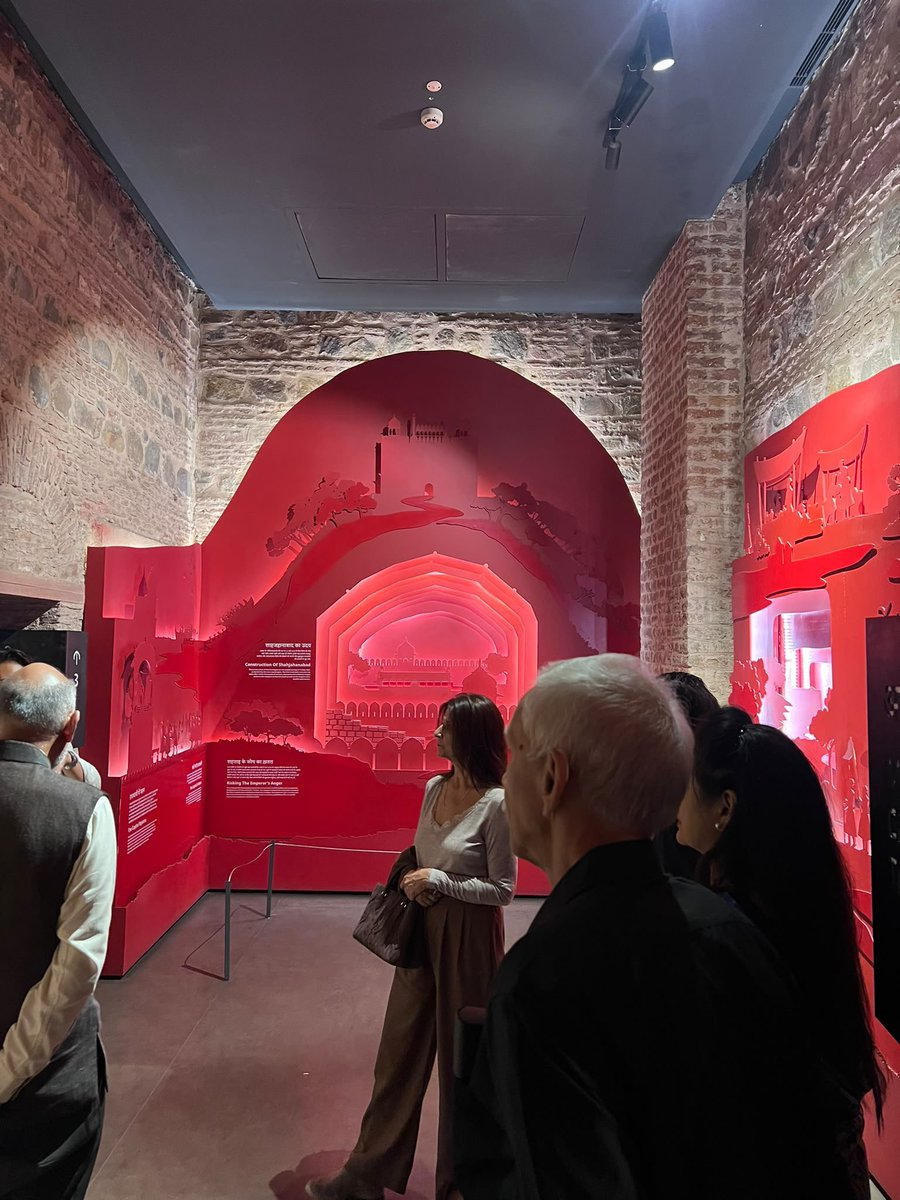 amitabhk87's tweet photo. Just experienced the Interpretation Centre & the Jai Hind Sound and Light Show at the Red Fort — par excellence!
Brilliantly choreographed, wonderfully created, immersive storytelling of Delhi & India's journey from 17th century to present. It is a masterpiece with live actors, puppetry, Kathak, projection mapping,
A must-see for every resident & every tourist.
Congrats @SabhyataFound & @DalmiaBharat for this world-class creation. Jai Hind!