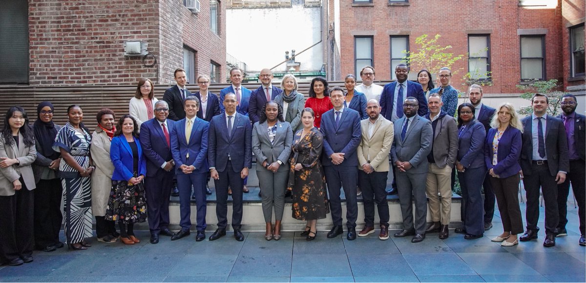 UNPeacebuilding's tweet photo. Yesterday, evaluators from the Peacebuilding Fund Strategy Evaluation Validation Workshop presented preliminary findings, conclusions and recommendations from the 2020-2026 Strategy Evaluation. https://t.co/E7LISr26jA