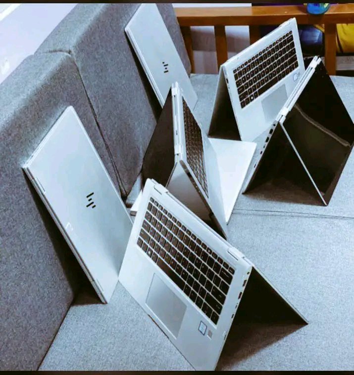 hayzed_wale's tweet photo. @haiamkophee Hello am a computer engineer I sell and repair laptop both hardware and software, screen and board replacement all computer accessories Pls patronize me when you need one.Whatsapp,Call 08027805058, 08061472647.follow me and Retweet my customer might be on your TL https://t.co/Kq9yg4M25Z