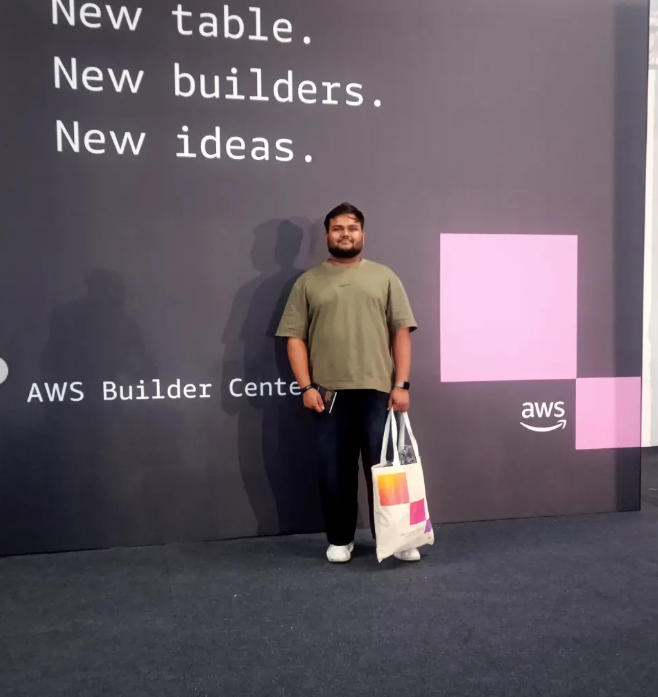 kunalbuilds_x's tweet photo. Came for AWS, left with a bag of merch and a camera roll full of photos.
Spent yesterday at AWS Future Builders Connect. As a first-year CS student, getting out of the laptop and into rooms like this matters.
Learn. Build. Connect. π
#AWS #FutureBuildersConnect #BuildInPublic https://t.co/D03lh6MdAr