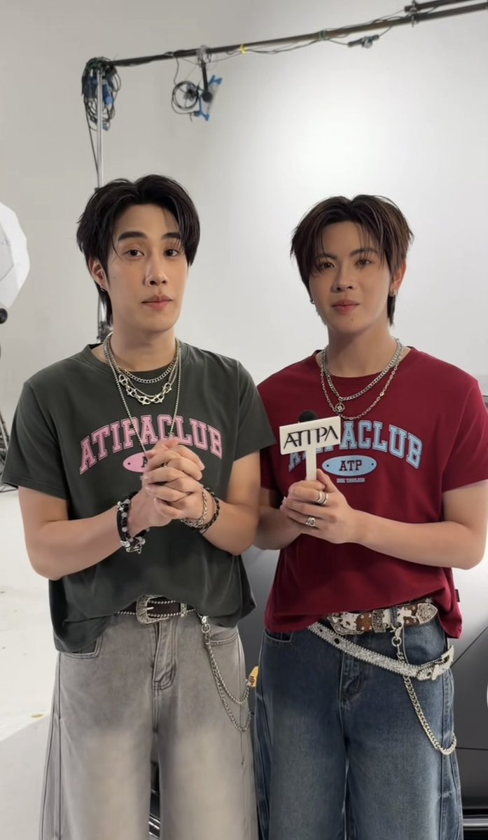 laliseyunan's tweet photo. ติดฝนมาแสดงความยินดีกับซิงเกิ้ลที่ 2 ของน้องเฟิร์สกัน แจก 1 ตัวเลือกสีเลือกไซส์ได้เลย
สุ่มจากรี + เมนชั่นติดคีย์ ติดแท็กตามด้านล่าง 
ประกาศวันที่ 10.10 เวลา 20.00 น.

FO 2ND SINGLE FILM NOTE
#Day1FirstOne

#FirstOne2ndSingle
#Firstone @firstone_wnk https://t.co/5Q0xzv9aL6