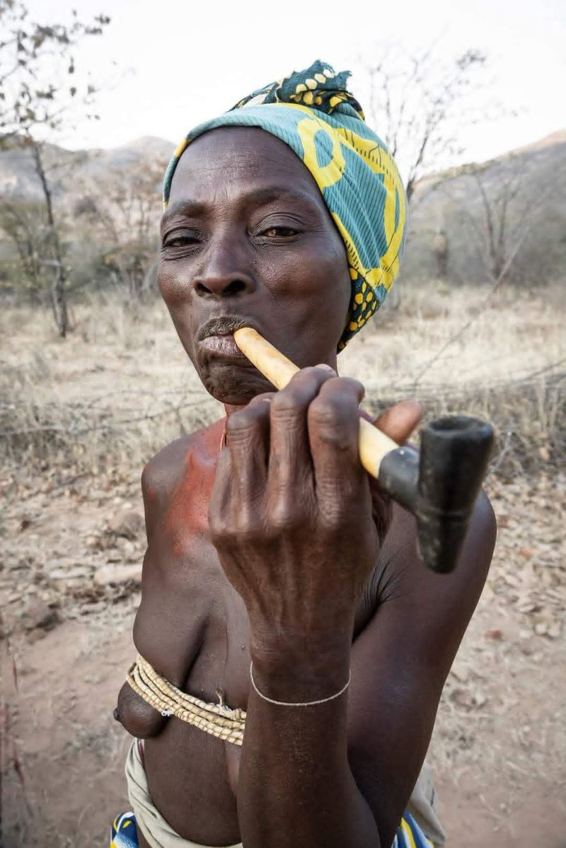 zoomafrika1's tweet photo. Guess the name of her proud tribe https://t.co/MfvA1N9ZE2