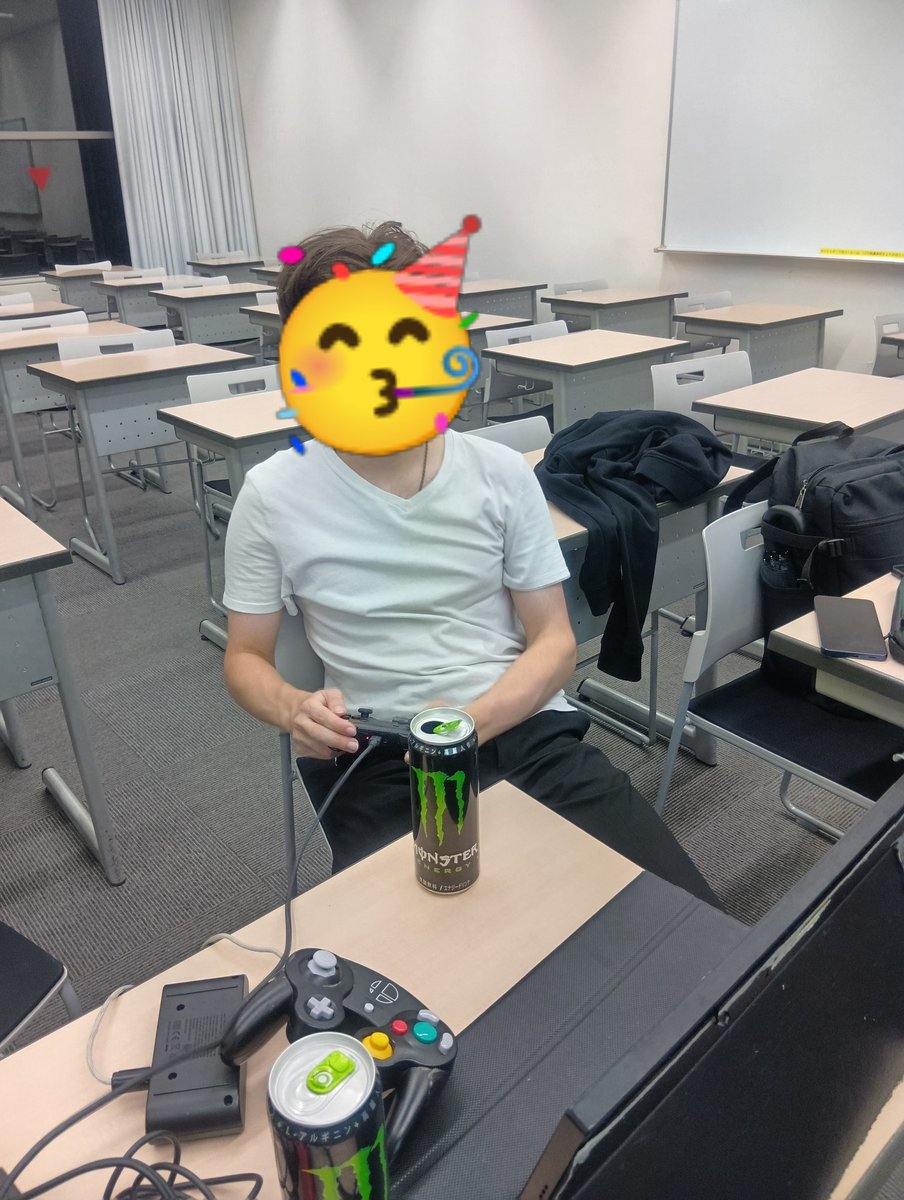 suma_brothers's tweet photo. この度、Monster Energy Japan様からエナジードリンクを提供していただきました！お陰様で立てスマの活動により集中できそうです！

ご提供していただきありがとうございました！

#cattokyo #MonsterEnergyJapan https://t.co/w0KmiX0SWv