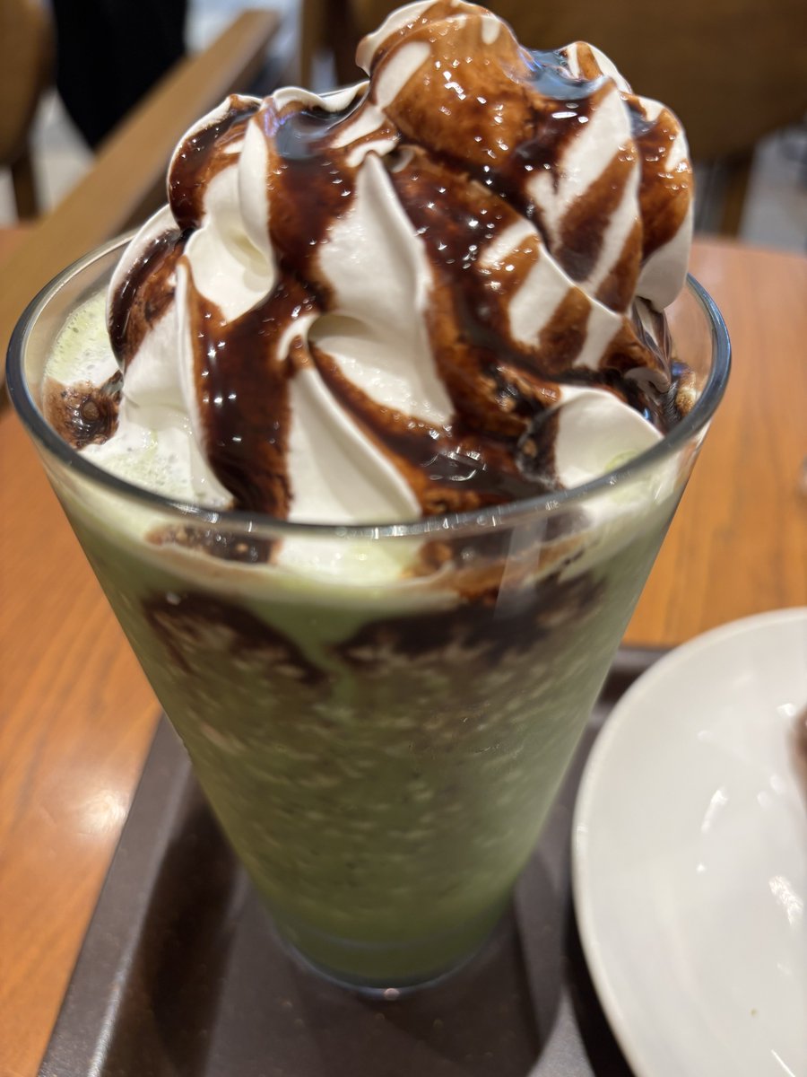 o7twncpVRg60x7N's tweet photo. スタバで姉に色々奢ってもらったぜ
ベンティサイズは少しデカすぎたかなぁ
めちゃ腹一杯になった https://t.co/SXHTbFq4WP