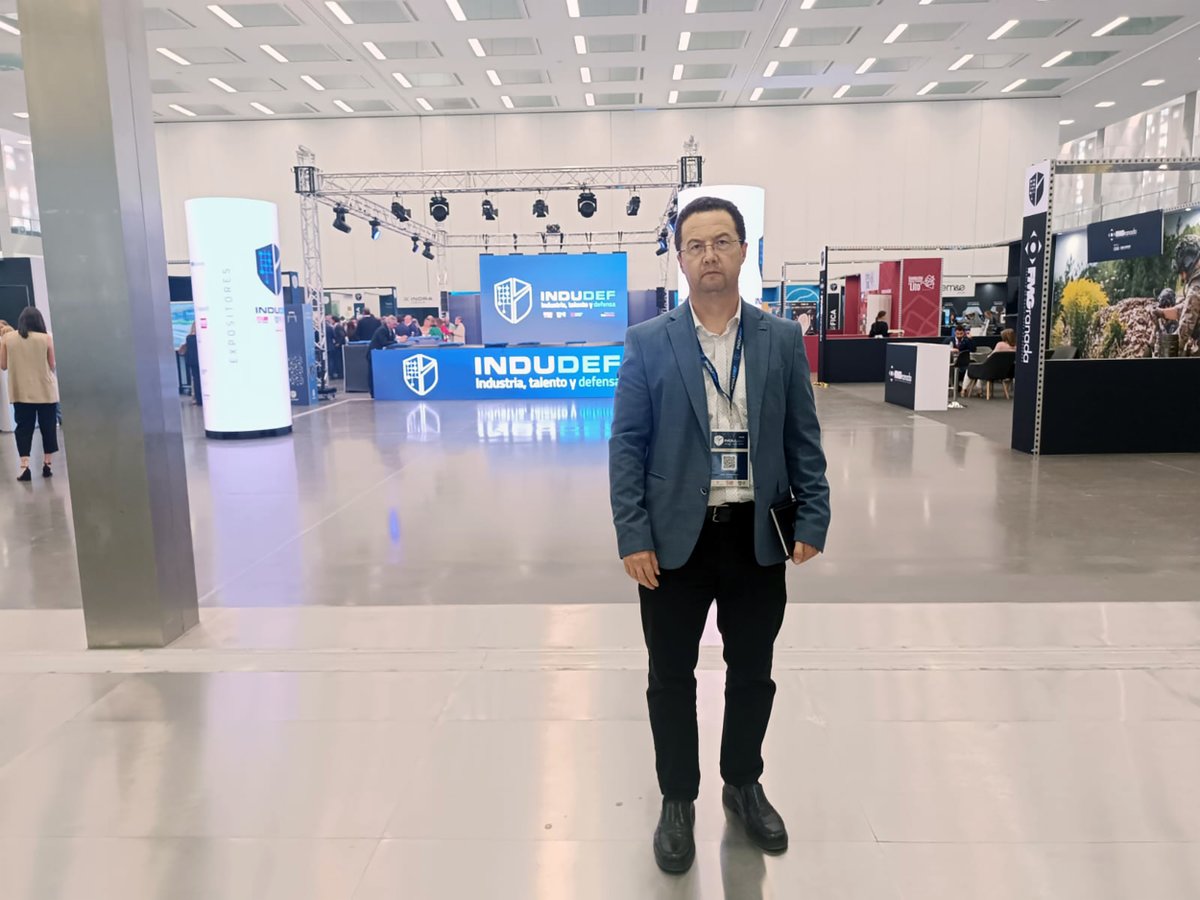 andaltec's tweet photo. 🛡️ Hoy nuestro gerente, Daniel Aguilera, se encuentra en Córdoba participando en #INDUDEF, el Foro Internacional de Defensa, Innovación y Talento, reforzando nuestro compromiso con la innovación tecnológica y explorando nuevas oportunidades y soluciones aplicadas a la defensa. https://t.co/1yRxZAd5Ps