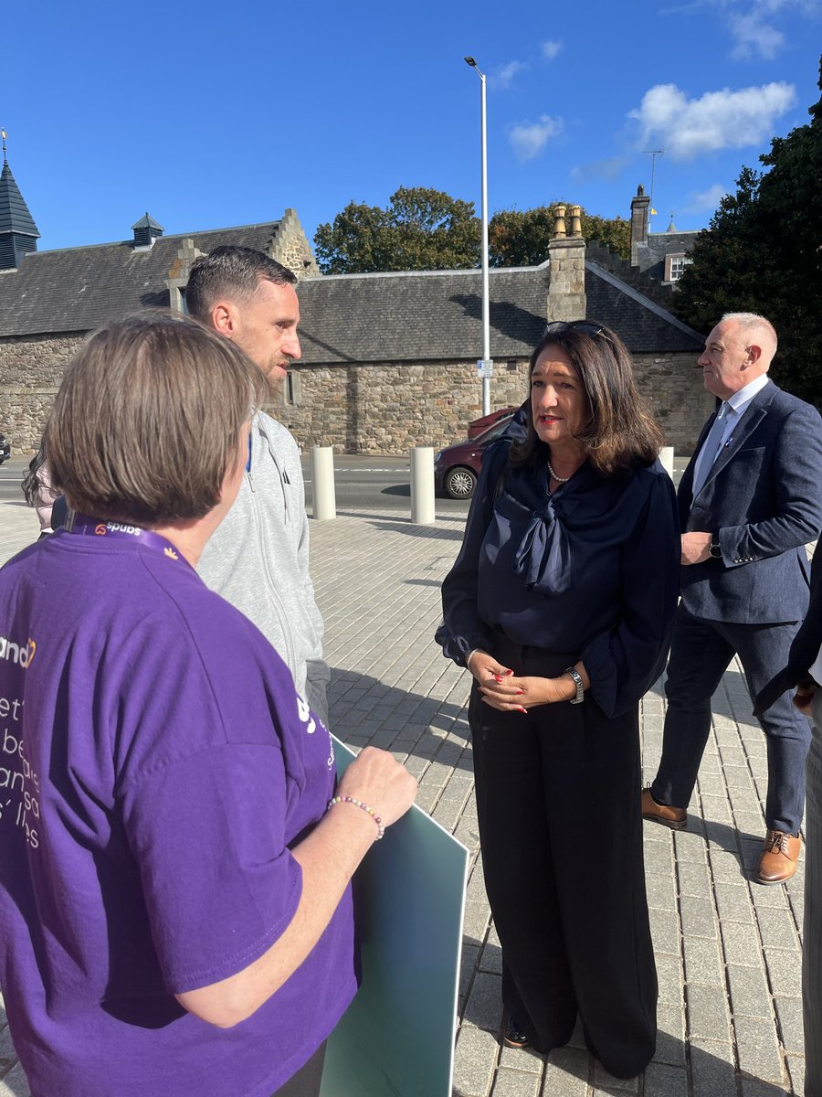 MacDougallMSP's tweet photo. Miscarriages and premature infancy death remain a huge problem in Scotland. Great to speak to activists outside the Scottish Parliament today speaking on this important issue, something that impacts lives up and down the country. https://t.co/H8qhTloT7C