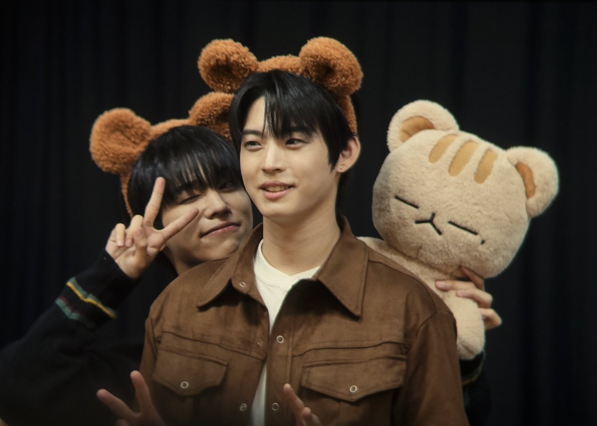 layincoffin_'s tweet photo. 맏막즈 너무 귀여워서 진심 울었어......(৹ᵒ̴̶̷᷄﹏ᵒ̴̶̷᷅৹) https://t.co/ZPZ0GClL2y