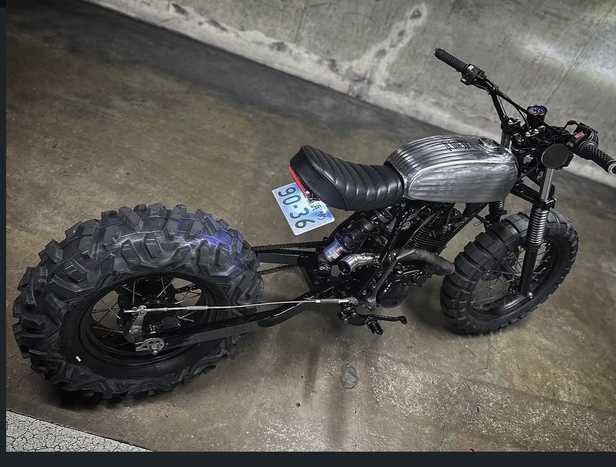 pepestevn7's tweet photo. ヤマシタエンジニアリング作製のTWが欲しい。
TWは、学生の時乗りたかったバイクなんだよね。街乗りゆったりバイクにどうだろうかな。 https://t.co/WP2CoGd3YU