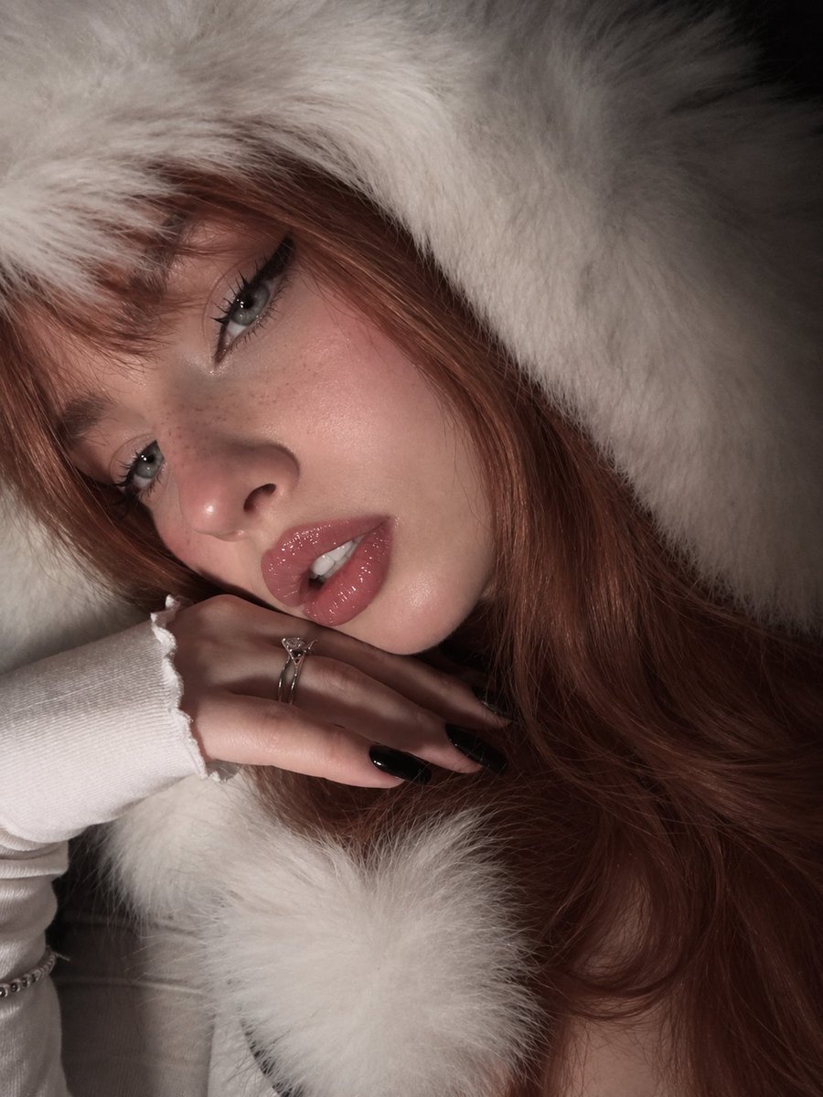 lovelornred's tweet photo. ❤︎   ’ 𝑮𝒐𝒐𝒅 𝒎𝒐𝒓𝒏𝒊𝒏𝒈. 𝑾𝒂𝒌𝒆 𝒖𝒑, 𝒃𝒍𝒐𝒐𝒎 𝒔𝒐𝒇𝒕𝒍𝒚, 𝒂𝒏𝒅 𝒍𝒆𝒂𝒗𝒆 𝒂 𝒍𝒊𝒕𝒕𝒍𝒆 𝒎𝒚𝒔𝒕𝒆𝒓𝒚 𝒃𝒆𝒉𝒊𝒏𝒅. ✿ৎ https://t.co/GFFmmXOkiv