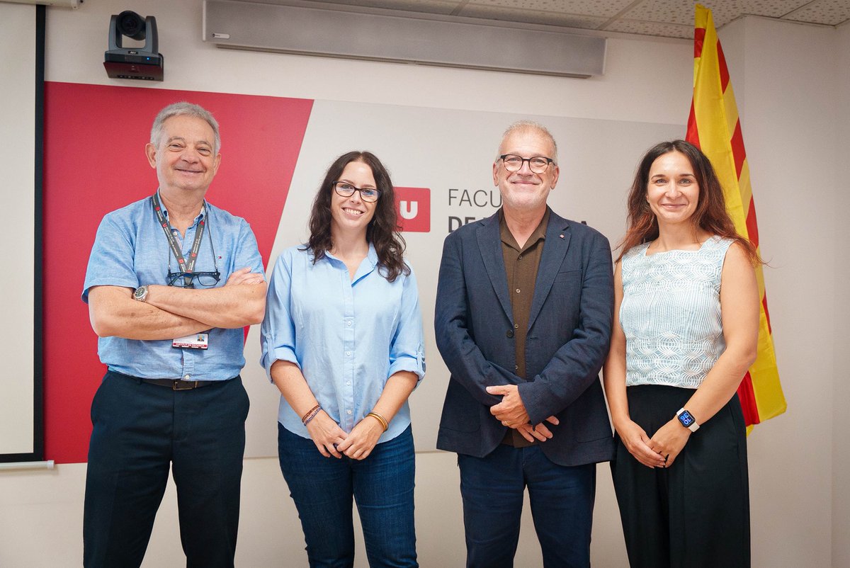 u_medicina's tweet photo. 🔬 De la recerca a la publicació!

➡️ La Facultat de Medicina de la @uvic_ucc ha reunit una quinzena de participants en la 2a edició del curs de redacció d’articles biomèdics

📝 Dos dies de teoria i pràctica per reforçar la comunicació científica i impulsar la recerca

 #Recerca https://t.co/ylcTZL5Cjt