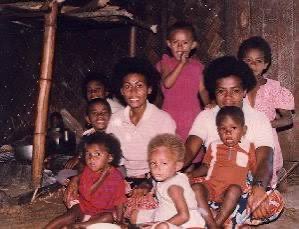 StarrScissorhan's tweet photo. @BALUCIAGA In my opinion we Black Americans are more closely similar to the Pacific Islanders aka the Asian Negritos but I think it’s cause of the water we are surrounded by water in America, but everybody want to pretend regions don’t make ppl skin and hair do different things 🤷‍♀️ https://t.co/4Skld5D9rh