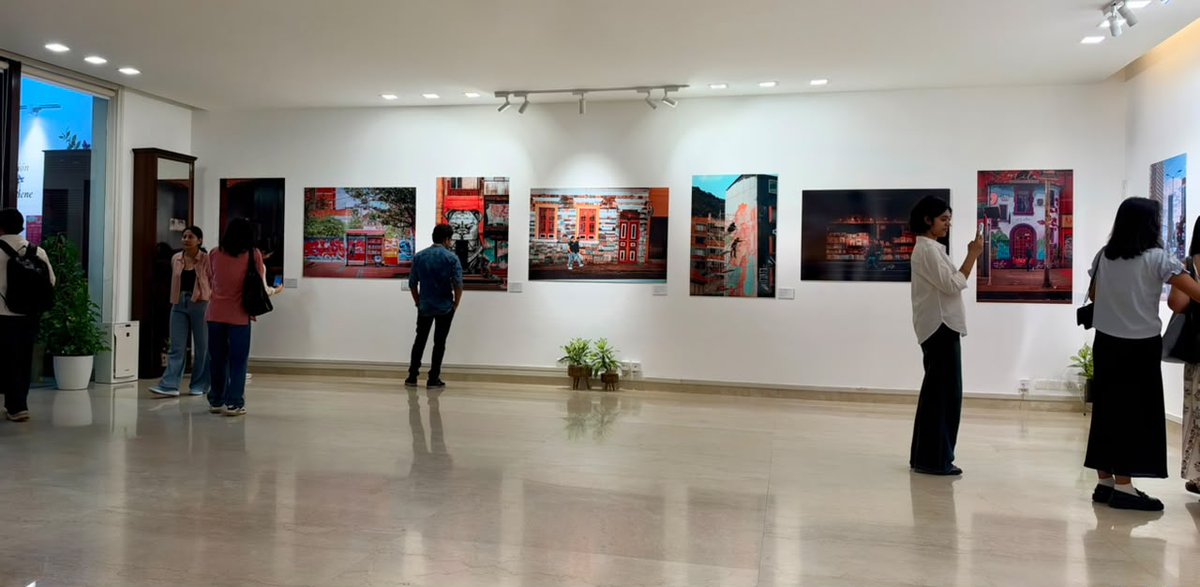 IndiaEmbCol's tweet photo. Delighted to welcome Master’s and PhD students of Latin American Studies from JNU to the Embassy for a visit to our “Cuentos Urbanos” exhibition. 🇨🇴📸A great exchange on Colombia, its culture and realities.Many thanks to Prof. Dr. Aprajita for coordinating the visit.💛💛💙❤️ https://t.co/5V08nJgLM0