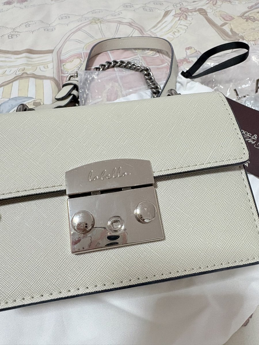 epay210's tweet photo. Labella S ivory 980รวมส่ง มีถุงผ้า การ์ด ถุงใสแบรนด์ ตำหนิน้อยงับ💟🐕‍🦺🌷
#ส่งต่อเครื่องสำอางค์ #ส่งต่อเสื้อผ้า #ส่งต่อเสื้อผ้ามือสอง #ส่งต่อlabella #ส่งต่อกระเป๋า #เครื่องสำอางมือสอง #ส่งต่อน้ำหอม #ส่งต่อกระเป๋าlabella #ส่งต่อatreasurebox #เสื้อผ้ามือสอง #ส่งต่อกระเป๋าแบรนด์เนม https://t.co/83SV6fB9j5