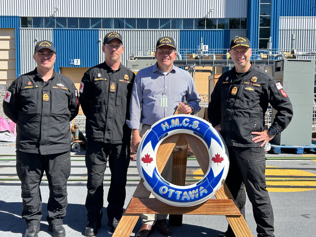 SteveDesroches's tweet photo. Happy to hear that HMCS Ottawa will soon be back home &amp; reunited with their families after their recent deployment. Thank you for your service &amp; sacrifice 🇨🇦 Be proud of your Royal Canadian Navy. Soyez fier de votre marine @RoyalCanNavy @Comd_RCN @niknanos https://t.co/SPNAkSYJDS