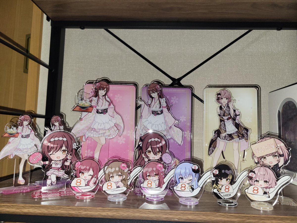 yu_283p's tweet photo. 今回のアクスタ全部良い

レンゲ全員買って正解だったし応援アクスタ全員揃えたいな https://t.co/uS3sRH2iZj