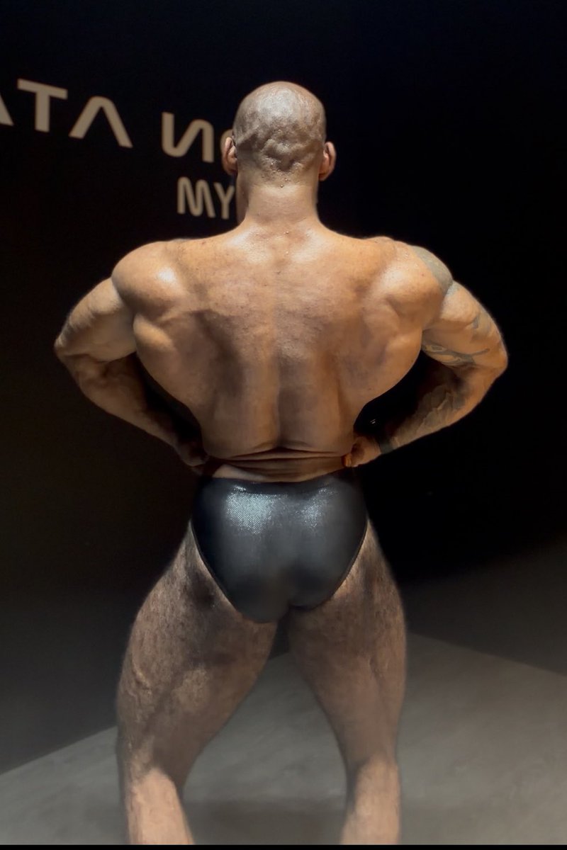 TheBlackHulk06's tweet photo. Five traits of a sub worth my time:
1. Tributes first, talks later
2. Never haggles
3. Shows up on Tax Friday
4. Follows orders the first time
5. Brags about serving me
What would you add?

#findom #tributeorshutup #musclemaster #alpha #bdsm #dominant #muscleworship #cashmaster #bnwo