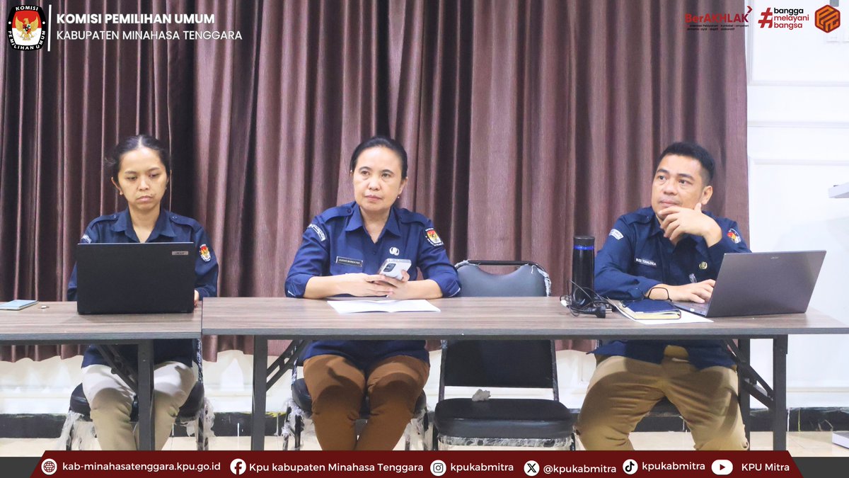 KpuKabMitra's tweet photo. #temanpemilih , KPU Kabupaten Minahasa Tenggara (Mitra) menggelar Rapat Pleno Rutin pada Selasa (6/10).
Rapat dipimpin oleh Ketua KPU Kabupaten Minahasa Tenggara,
Otnie N. Tamod, serta diikuti oleh Anggota KPU, Sekretaris, dan Kasubbag di lingkungan KPU Mitra.
#kpumelayani https://t.co/yJFOS96tFo