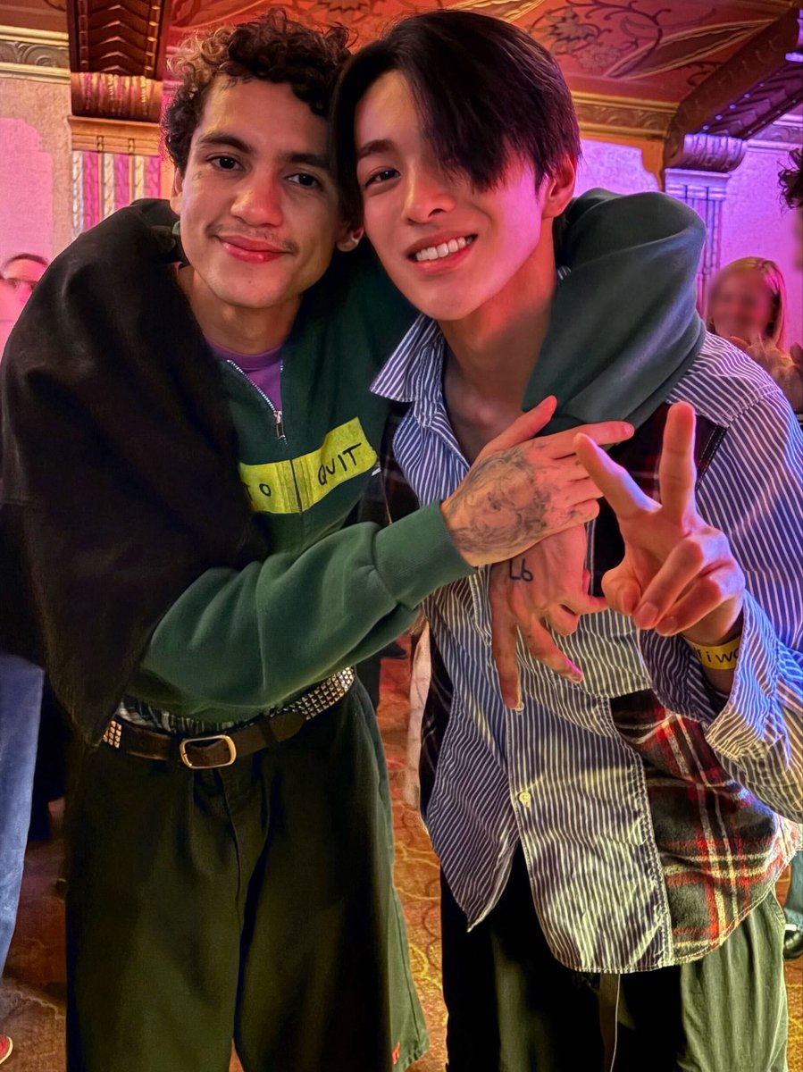 fullofpjs's tweet photo. kono w his pinsan dominic and kono w his ate alex, thank u team philippines https://t.co/D7AvlfhPaf