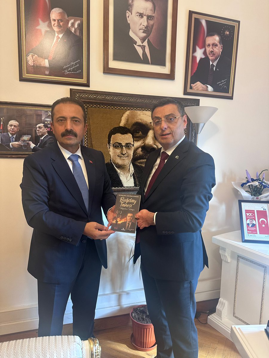 dravsaraslan's tweet photo. Bekle kar altında kalan buğday tanesi,
Yine onun suları ile yeşereceksin. 
Gözyaşları çare değil ağlama büyü,
Başını dik tutabilirsen boy vereceksin.’ 
Ak Parti İstanbul milletvekilimiz Sn @AvSerkanBayram beyi ziyaret ettim, sayın vekilimin nazik misafirperverliği ve güzel kitap hediyesi için çok teşekkür ederim.💐🇹🇷
#tbmm #buğdaytanesi #i̇stanbul
