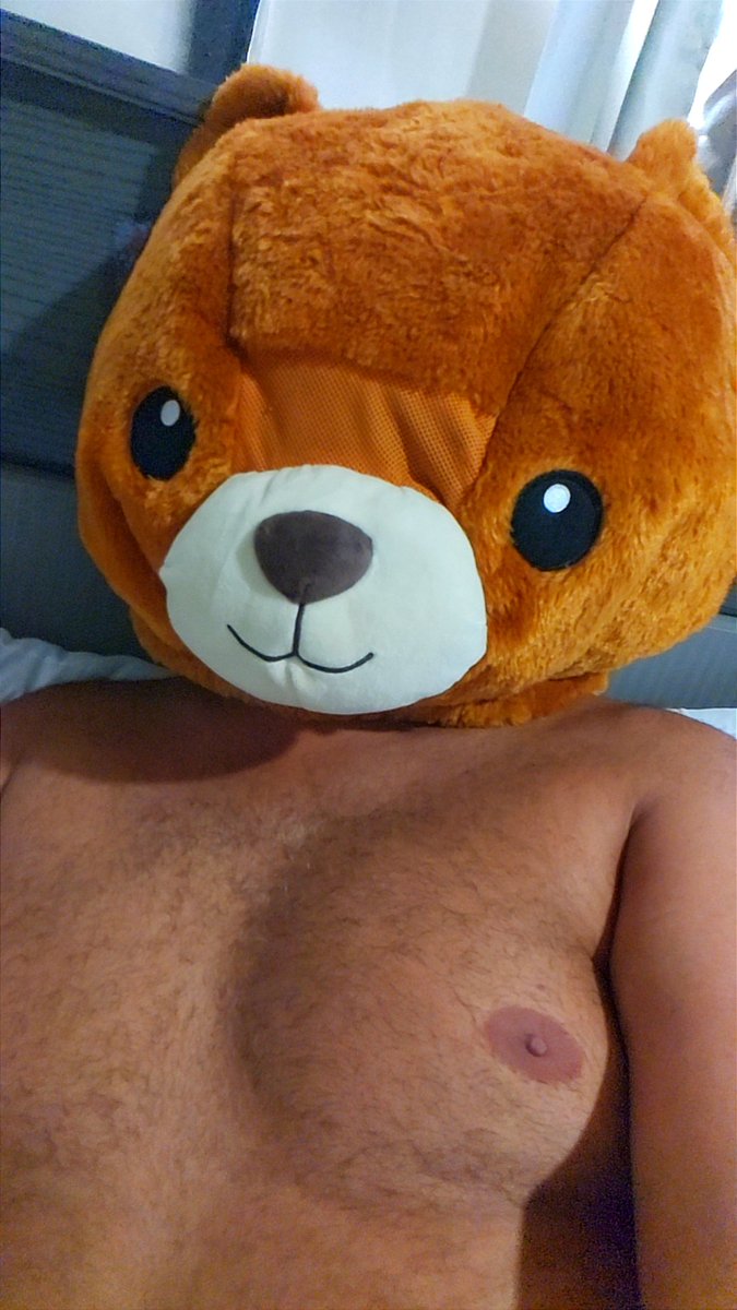 ubear4fun's tweet photo. 🐻 Parece que el oso amaneció travieso… 😏 ¿quién lo va a calmar?

#BoricuaBear #PuertoRicoBear #GayBear #BearCommunity #BearLife #ChubbyBear #BeardedBear #OsitoBoricua 🐻🇵🇷 https://t.co/0Z9z7xNgiL