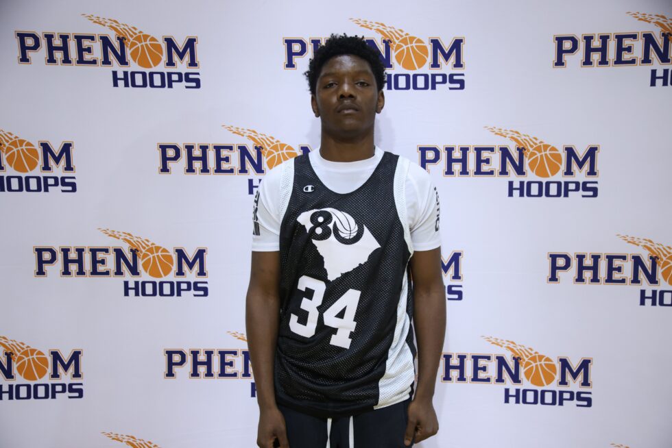 POBScout's tweet photo. POB’s Eye Catchers from #SCTop80 (Class of 2028) (Part 2) #PhenomHoops 

2028 6’2 Malik Brunson @MalikBrunson10
2028 6’5 Ricky Hood III @rickyhoodIII
2028 6’8 Ian Gause @ian_gausejr
2028 6’8 Mason Jackson Nelums @mason_nelums

Read: https://t.co/woqaH46hvw