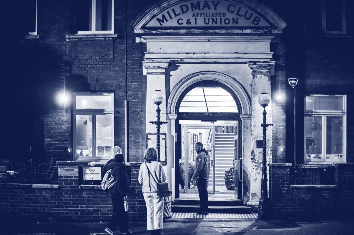 centreforlondon's tweet photo. 🏘️ London's social clubs are one of the city's hidden assets.

Community-owned, not-for-profit and rooted in place.
We’ve got new research on how we can support these vital community spaces.

Sign up for the launch ⏬
https://t.co/aMiXZakcrj https://t.co/A2rPyewTAQ