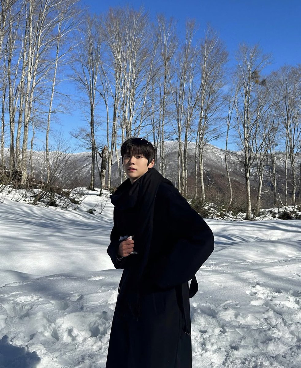buhehe913's tweet photo. 눈 언제 오나 ~ https://t.co/6bBqksh57a