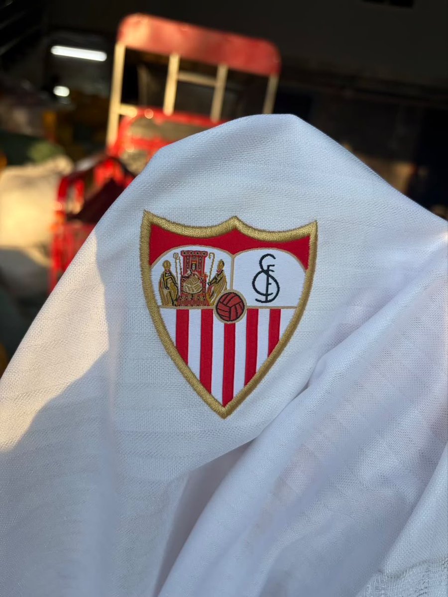 Sentimientokit's tweet photo. SEVILLA CF https://t.co/eTU38qJdjw