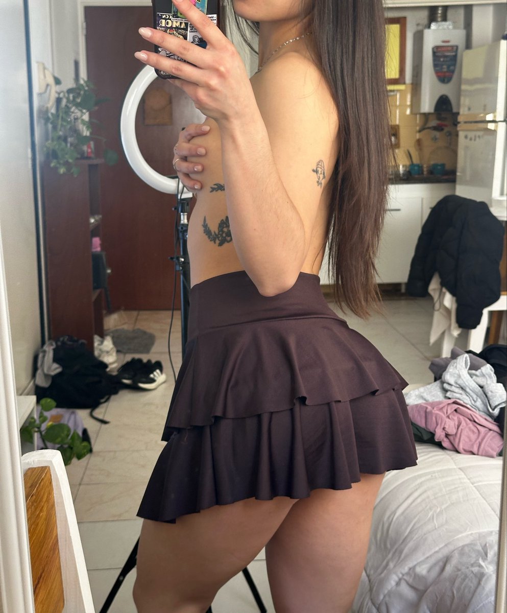 brattyyjuli's tweet photo. I have a feeling you’re going to be a little too curious about me 👀

Should I give you a reason to find out? 😏

#OnlyFans #OFModel #OnlyFansGirl #NSFW https://t.co/eG92zPnXBO