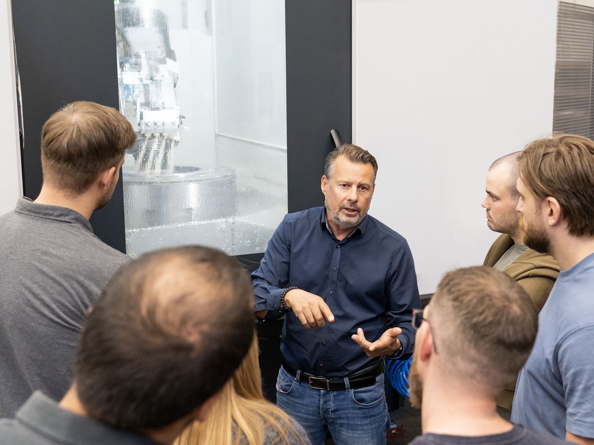Gleasonposts's tweet photo. The Gleason Gear School at Gleason-Pfauter in Ludwigsburg, Germany, combines gear theory training on design, manufacturing and inspection of gears with practical demonstrations on the shop floor and networking with gear specialists. https://t.co/o3F1Vd4AxD

#gleason #geartraining https://t.co/YNho38YHJS