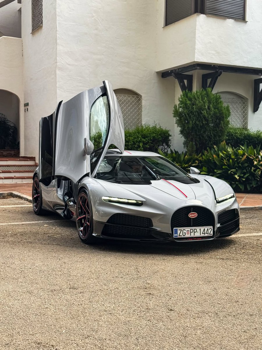 CarCultureCC's tweet photo. Bugatti Tourbillon 🩶 https://t.co/PZxicYmKhx