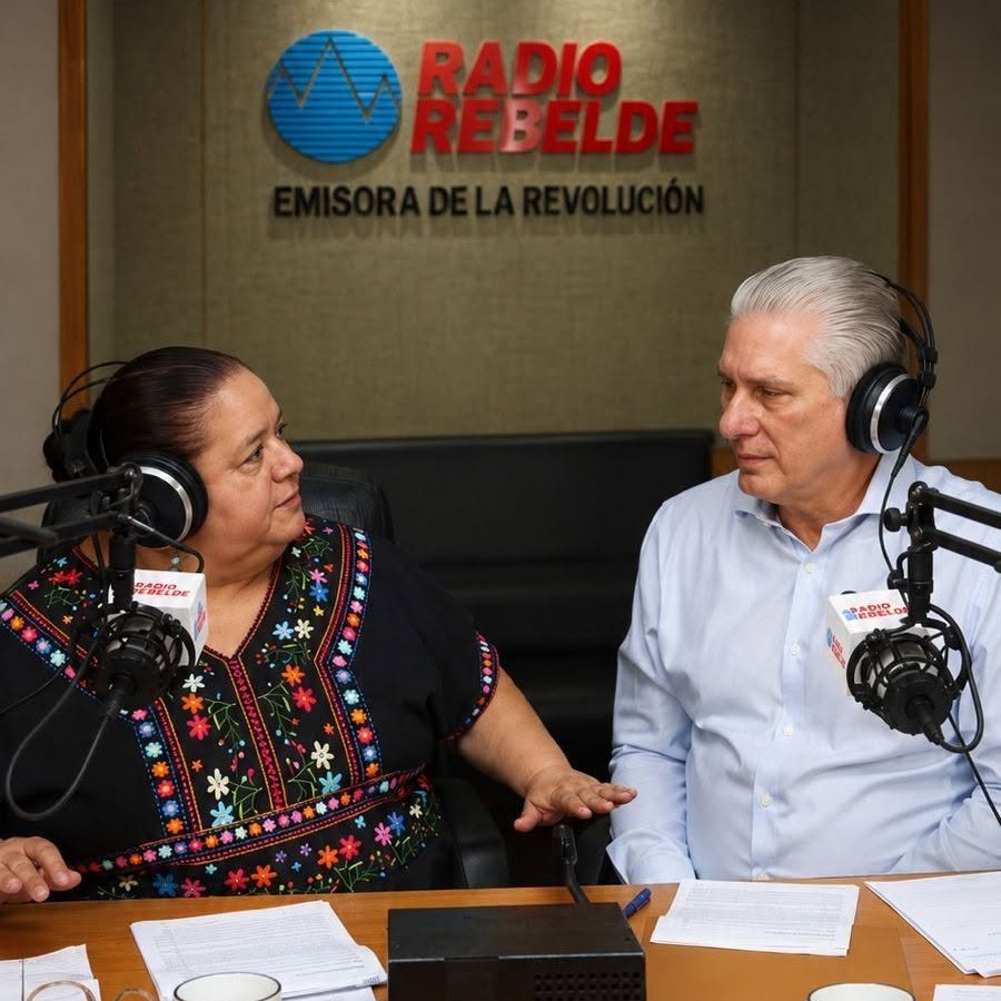 BYuniaky's tweet photo. «Si en la comunidad resolvemos los problemas con la participación de todos, se fortalece el municipio; si se fortalece el municipio, se fortalece la provincia; y si se fortalece la provincia, se fortalece el país».

@DiazCanelB https://t.co/EsmdcDb9ME