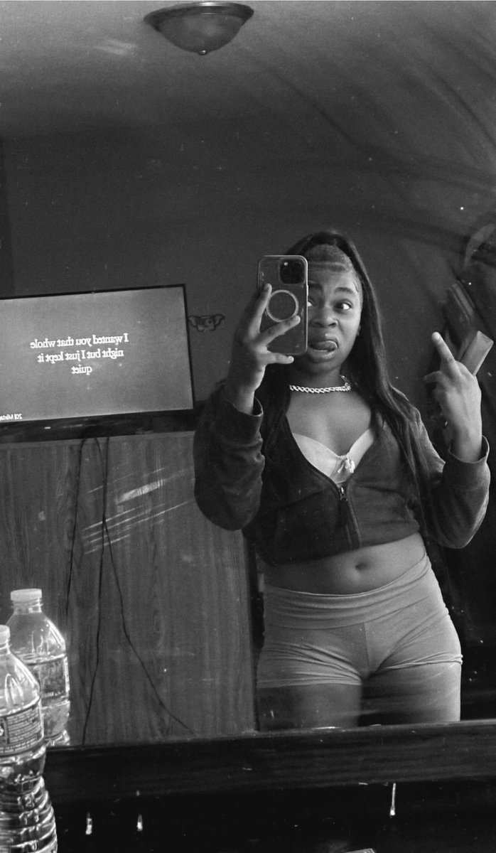 bodyteafacegood's tweet photo. Goodmorning 💕 #chifreaks #chicagofreaks #wlw https://t.co/Le6yCHjmCb