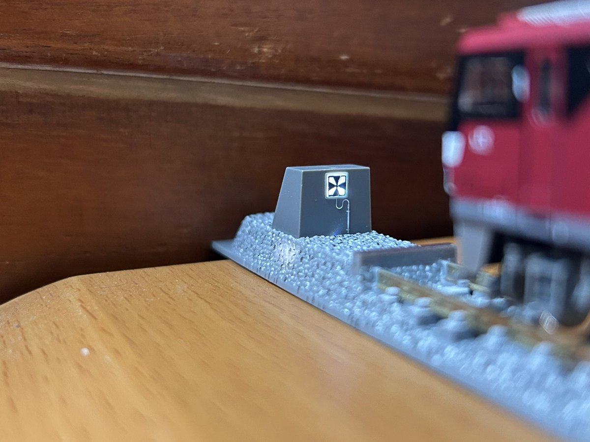 ChangDarong's tweet photo. Tomix N scale 止衝擋(車止め)DIY https://t.co/s6IpQS99KG
