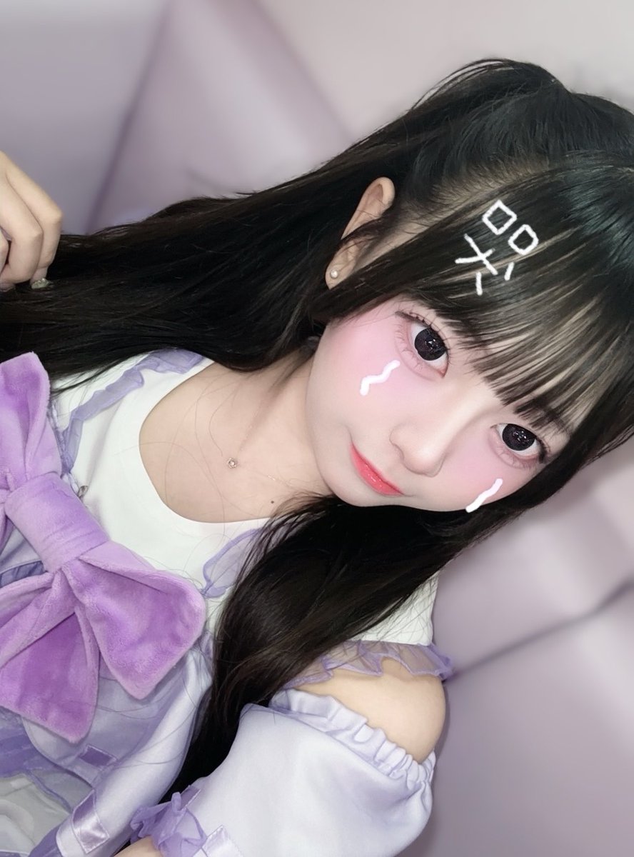 CD_yuni's tweet photo. @shiro__Candy こっとんど〜るのゆにです！
女の子800🍬＋ドリンク700~ です！
店内ふわふわ可愛くて、平日18-25、休日14-25です♡♡ https://t.co/nooXMhrWGC