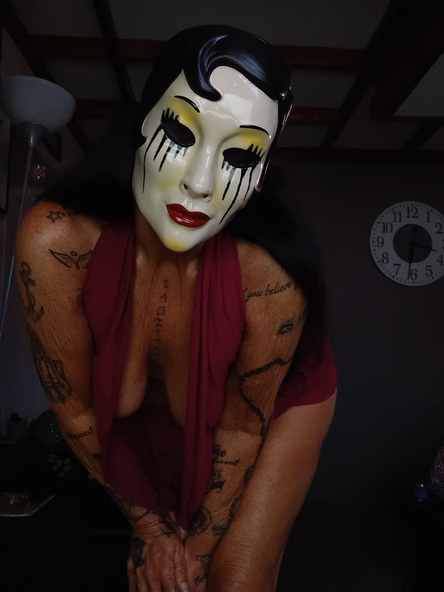 Bridget1764187's tweet photo. 🎭 https://t.co/4rtPO5JVZk