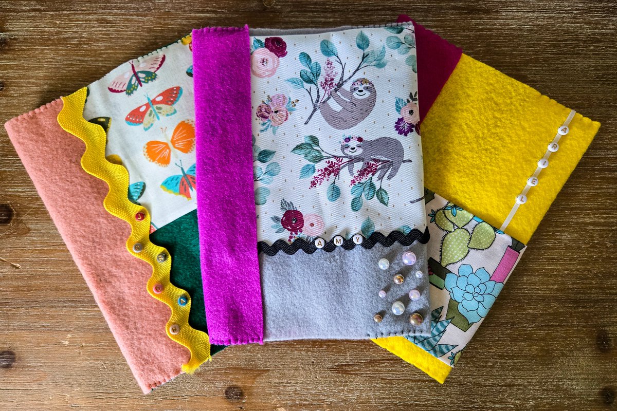 MinimalAbstrac1's tweet photo. Personalized Fabric/Felt Book Covers ๐ต๐ฆฅ๐ฆ๐
https://t.co/kEM1UbTSiv
#etsylove #handmadehour #uniquegifts #giftsforfriend #giftsforkids #womaninbizhour #CraftBizParty #holidayseason #ChristmasGiftIdeas #personalizedgifts #Accessories #BookWorm #bookcover #Wednesdayvibe https://t.co/MvUr0Vodly