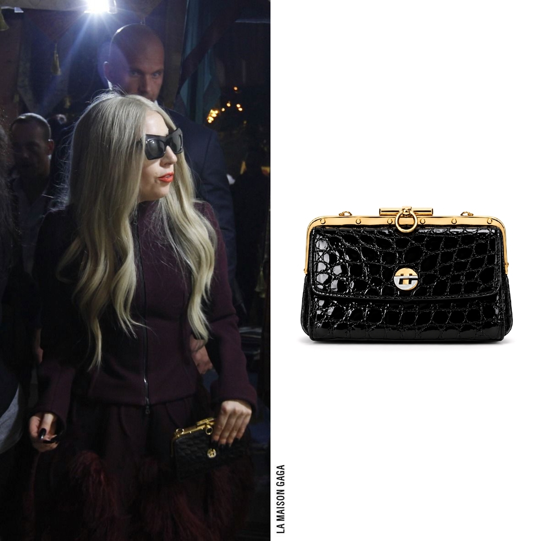 lamaisongaga_'s tweet photo. Lady Gaga went shopping at Dilli Haat market wearing #Alaia Fall/Winter 2011 Haute Couture look paired with vintage #PauletteGuinet by #FrameFrance sunglasses, vintage #GHL croc-embossed clutch and @LouboutinWorld Spring/Summer 2011 "Daffodile" pumps. https://t.co/eYskaQf9M5