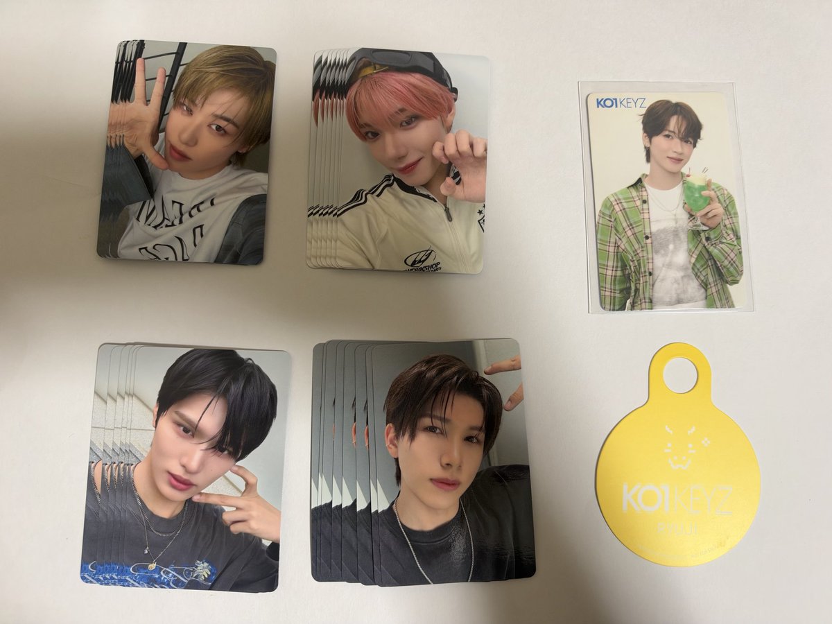 one_time03's tweet photo. KO1KEYZ コイキーズ CD 封入 トレカ シリアル

【譲】画像のトレカ
【求】未使用シリアル
（レート考慮の上枚数お声掛けください。）

郵送のお取引でお願いいたします🙏🏻
お気軽にお声掛けください🙇🏻‍♀️
#KO1KEYZ譲 #KO1KEYZ求 https://t.co/5I5LcRFGJh