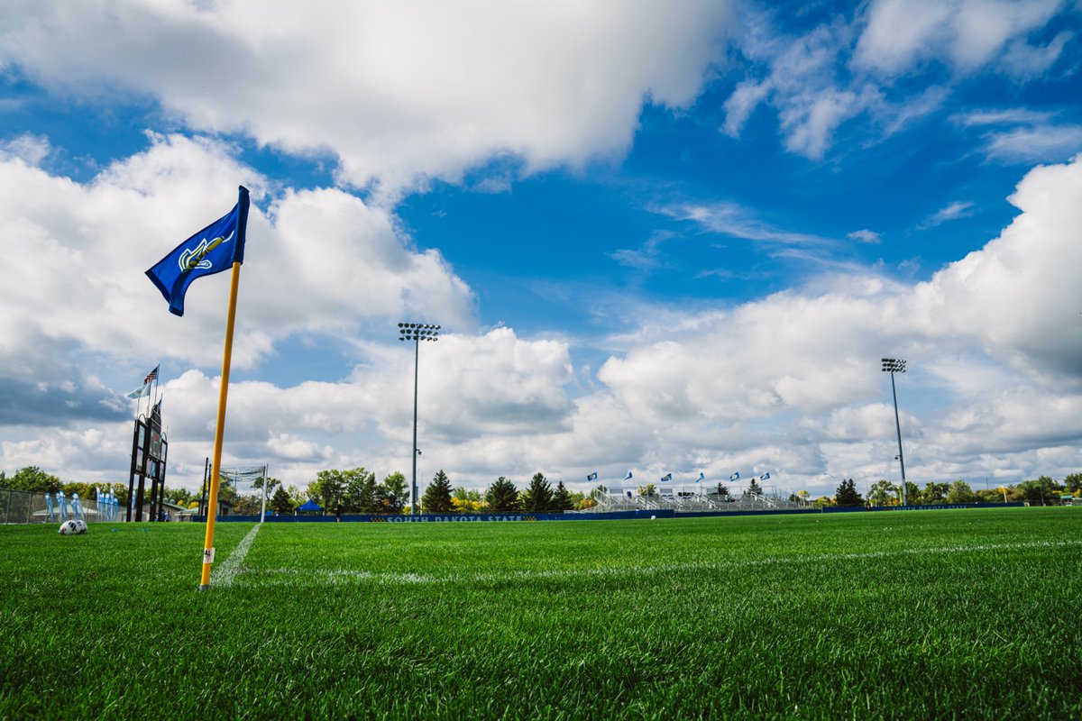 GoJacksSDSU's tweet photo. HOME FOR TWO! 🙌

Thursday, October 8 vs. Oral Roberts
💚 » Mental Health Awareness (https://t.co/bxjOHBCNJq)
⭐️ » Faculty &amp; Staff Appreciation
🍔 » @CubbysBrookings Feed the Fans

Sunday, October 11 vs. Kansas City

🎟️ » https://t.co/1axp0Te0Ue

#GoJacks 🐰 https://t.co/wyKCeARelD