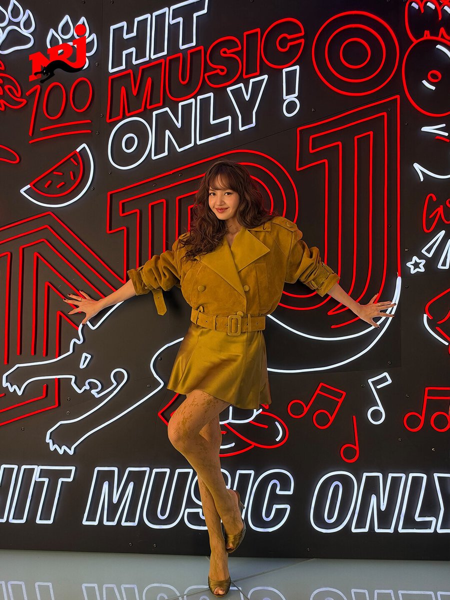 NRJhitmusiconly's tweet photo. La star qu'elle pense être ❤️

LISA sera en interview exclusive dans le 16/19h NRJ ce soir à partir de 18h sur NRJ 🤩

Qui a hâte d'écouter ? 👀 https://t.co/l6GIG1kngW
