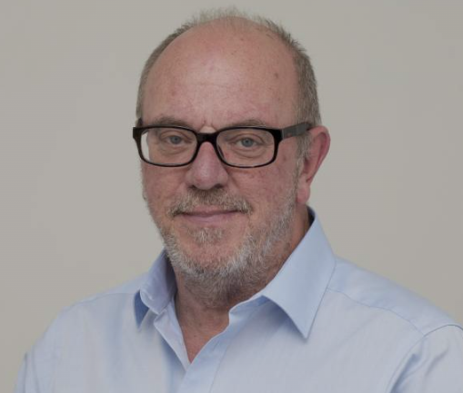 Health_Library's tweet photo. ☕ You never know where a conversation might lead.

Group Chair Sir David Nicholson is encouraging colleagues across WHT and RWT to get involved in #KNOWvember2026.

Meet someone new, share ideas, learn from each other and make connections beyond your usual team. 🤝 https://t.co/sE3l7tPte6