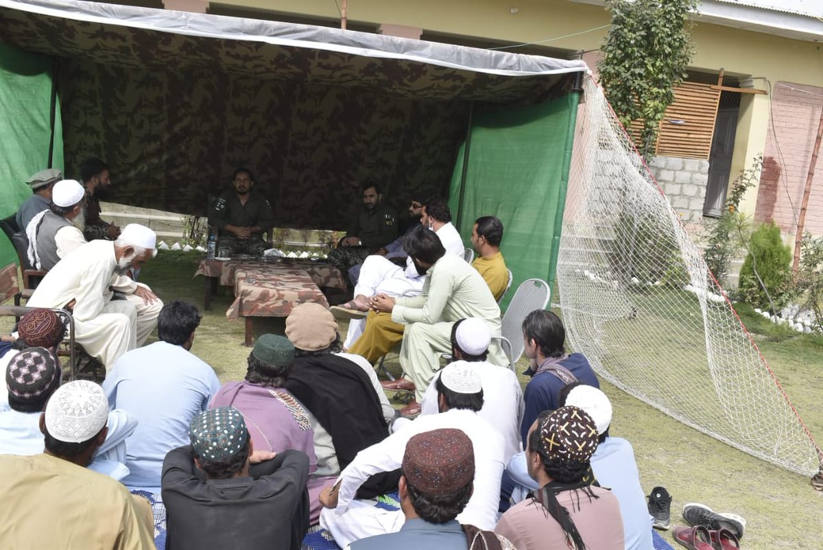 soniayousafzai1's tweet photo. A jirga was held in Dogar under the chairmanship of the local Wing Commander of the Pakistan Army with the elders of Jawadara, Torghar, Lagharupka and adjoining villages to discuss the security situation and further strengthen cooperation with the security forces.
#RU5H #uşak https://t.co/vrw4zSgh77