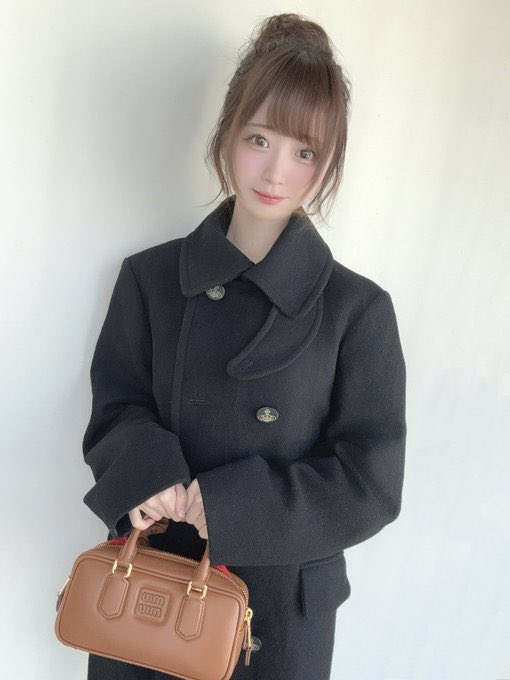yami_channel624's tweet photo. 今日と明日は『ハンドバッグの日』👜

yamiちゃんはいつも可愛いバッグを持ってるよね☺️

出かける場所や服装に合わせてバッグを変えてお洒落✨

#10月8日9日
#ハンドバッグの日
#yami
#yamily
#推し事
@chanbaekkailu1 https://t.co/AwxlZIVzTu