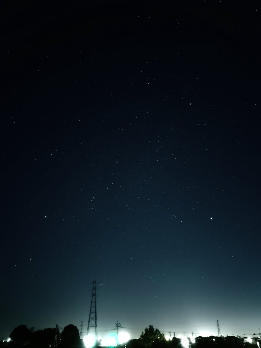clover_krd's tweet photo. 16℃寒い、最近晴れが続いててええですね🙃星がキレイ
西に夏の大三角
#スマホ天文部 https://t.co/udXj9mRDRC