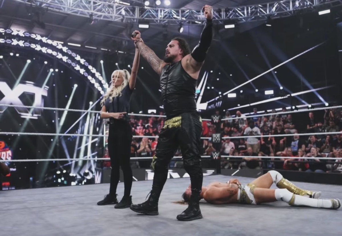 ConanLycan's tweet photo. Ready for it all 🙌🏽 #wwenxt https://t.co/atB7Rrvzo7