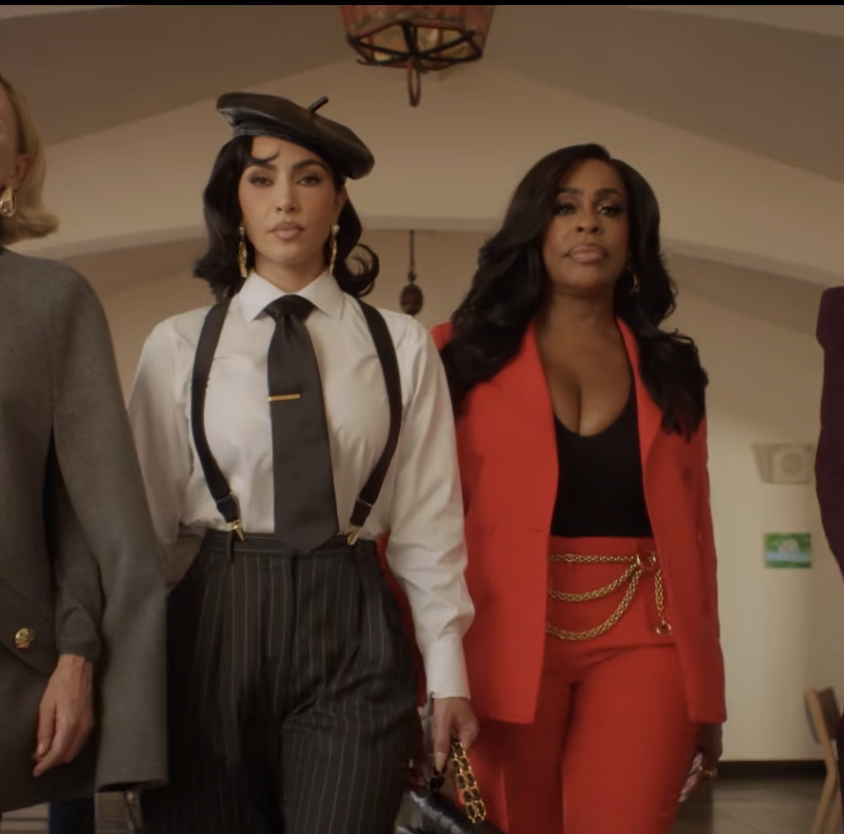 Variety's tweet photo. "All's Fair" Season 2 will debut Nov. 4 on Hulu with three new episodes. New episodes will drop on Wednesdays thereafter.

Watch the trailer: https://t.co/vb7UOJJzHJ https://t.co/6RMe3W8xwK